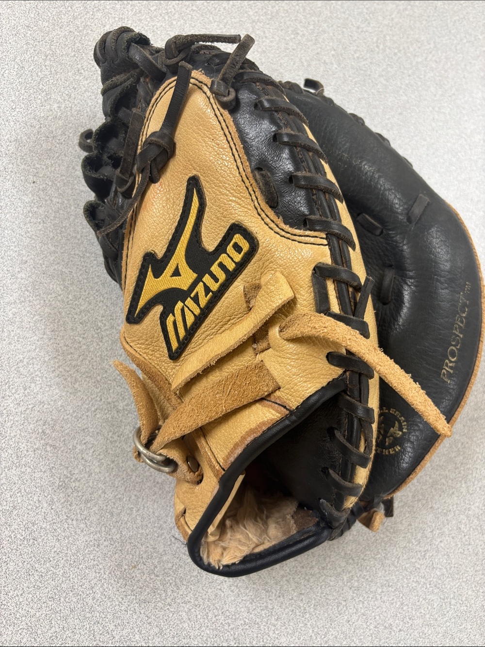 Mizuno Youth Catcher’s Mitt